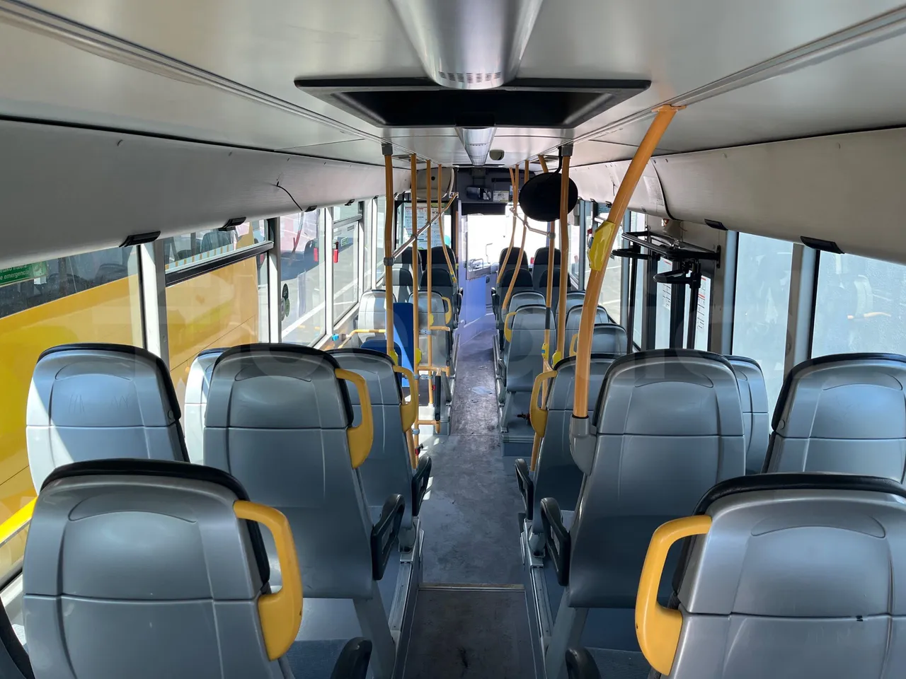 Iveco Crossway CBLE4/00 - EUR6 - 265kW - 12.965m - overhead compartments photo