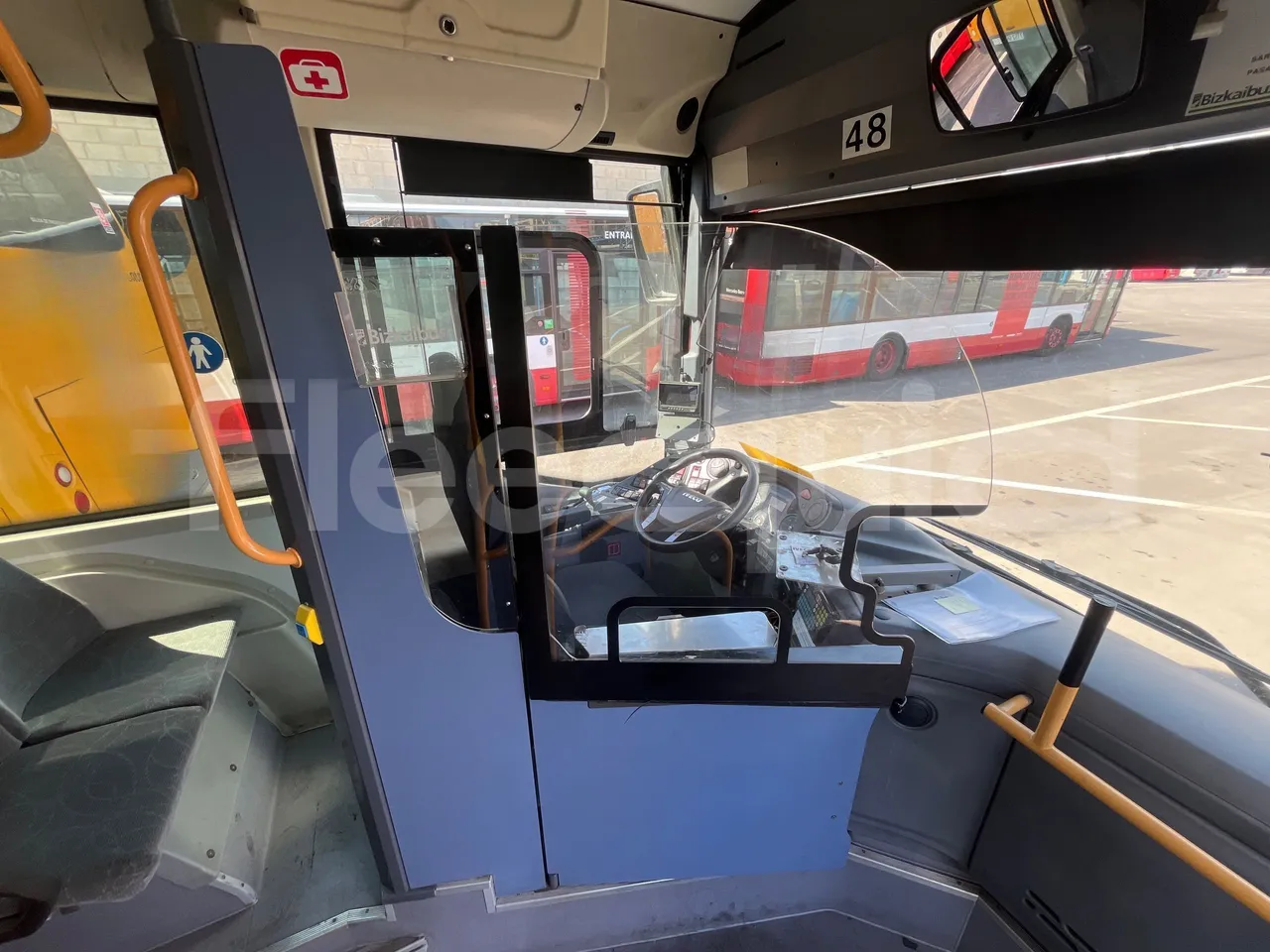 Iveco Crossway CBLE4/00 - EUR6 - 265kW - 12.965m - hostess seat photo