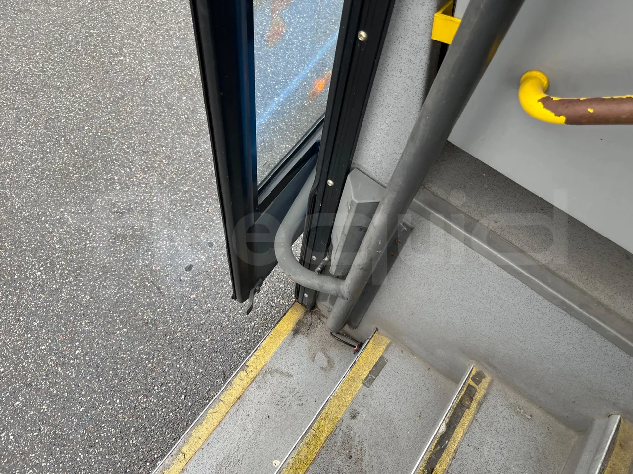 Scania Omniline IL94IB - Euro3 - 221kW - 12mt - door mechanism photo