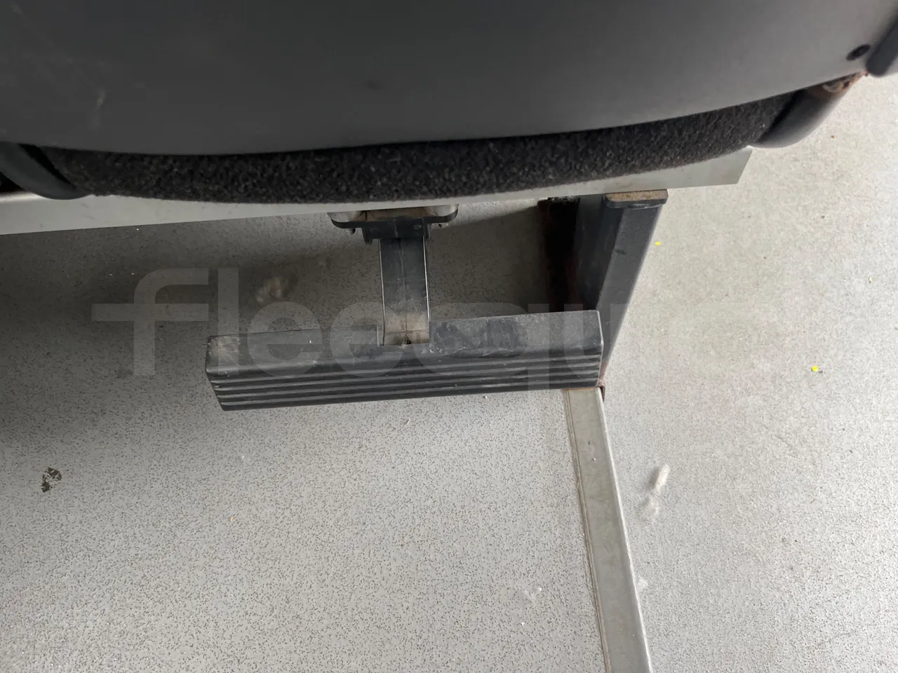 Scania Omniline IL94IB - Euro3 - 221kW - 12mt - footrest detail photo