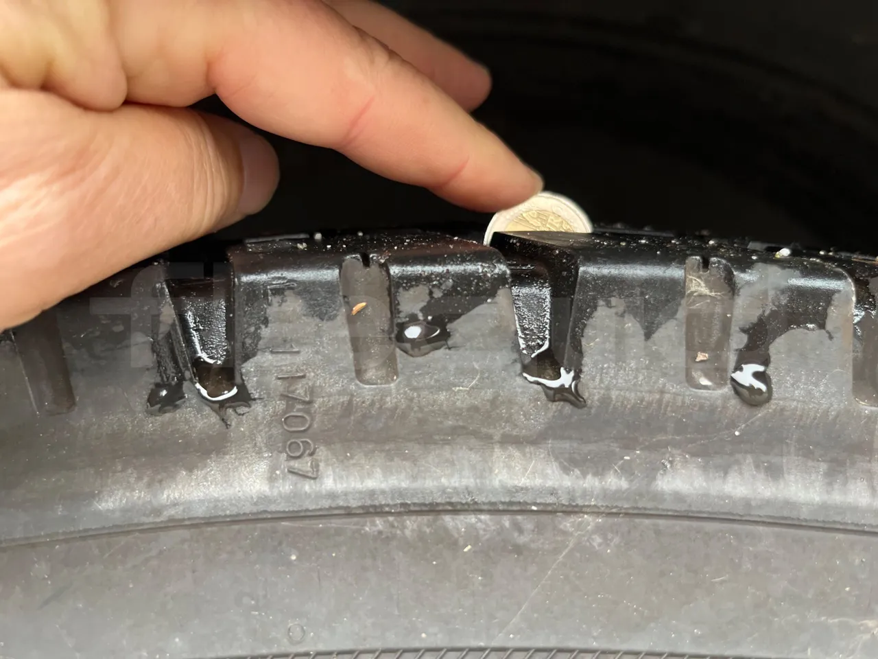 Scania Omniline IL94IB - Euro3 - 221kW - 12mt - tread condition front tires left