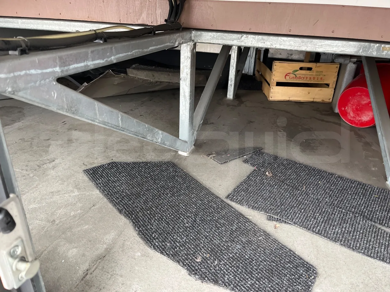 Scania Omniline IL94IB - Euro3 - 221kW - 12mt - under carpet photo