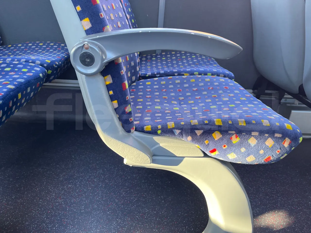Mercedes-Benz Integro E5 4 - Euro5 - 220kW - 12.140mt - armrest detail photo
