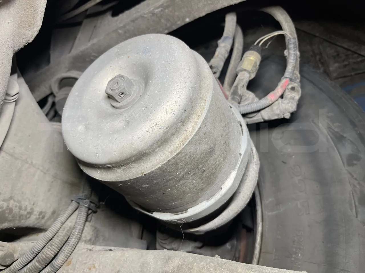 Mercedes-Benz Integro E5 4 - Euro5 - 220kW - 12.140mt - axle 2 caliper brakes right