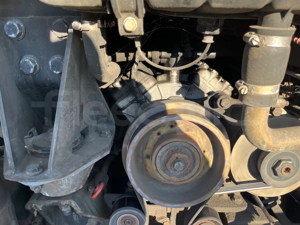 Mercedes-Benz Integro E5 4 - Euro5 - 220kW - 12.140mt - air conditioning compressor