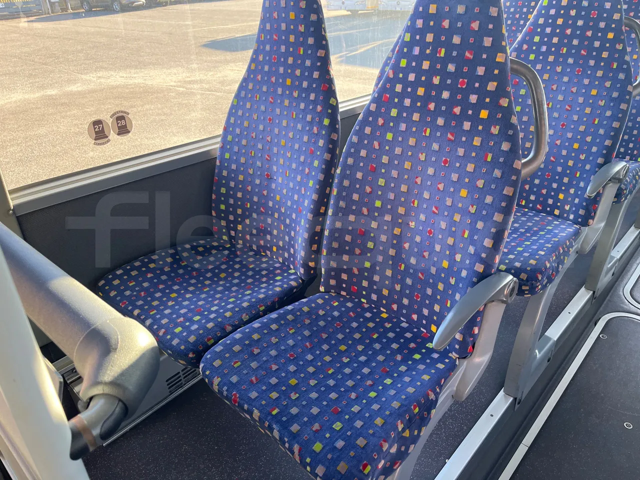 Mercedes-Benz Integro E5 4 - Euro5 - 220kW - 12.140mt - single seat detail