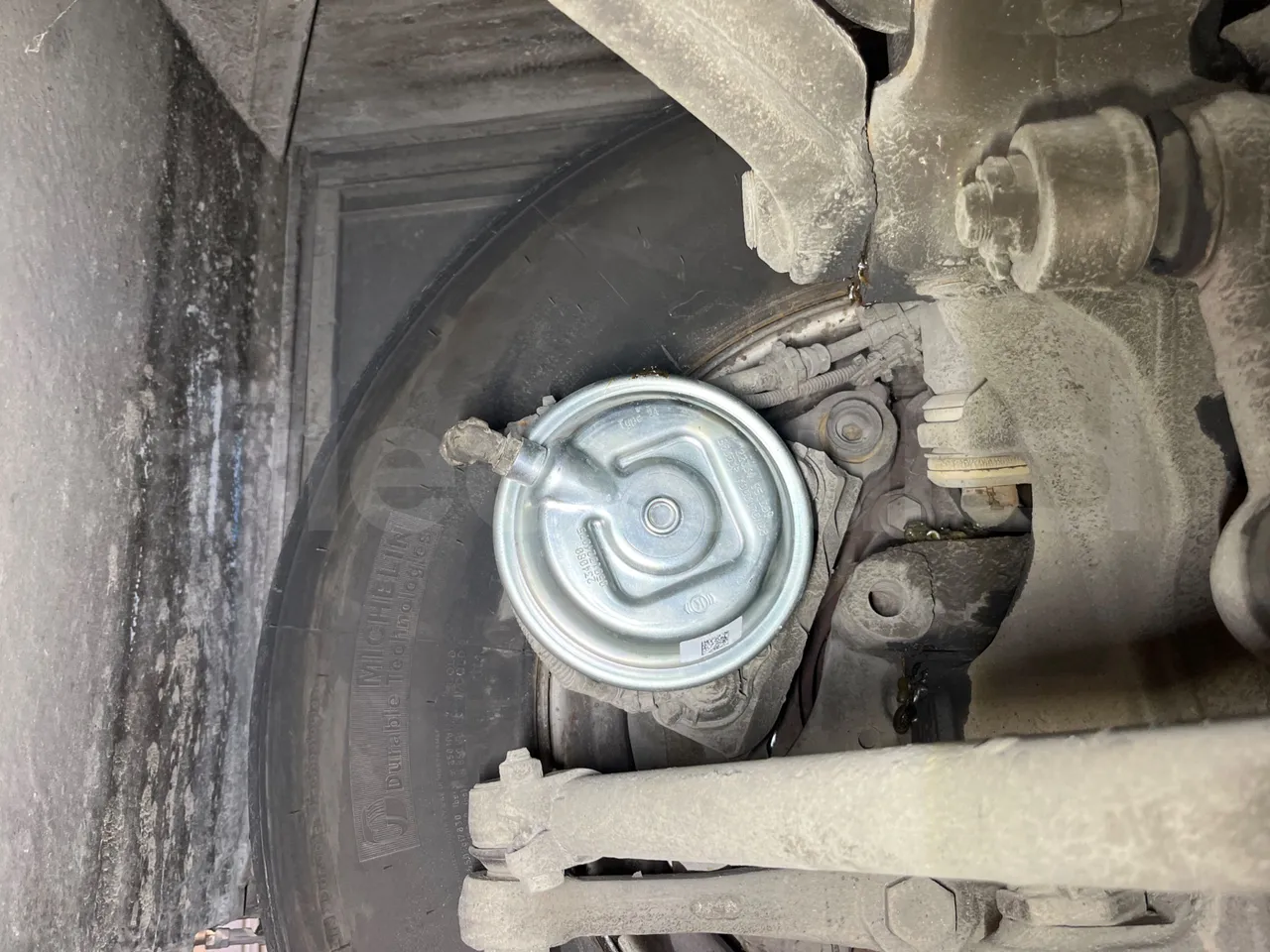 Mercedes-Benz Integro E5 4 - Euro5 - 220kW - 12.140mt - front brake calipers right