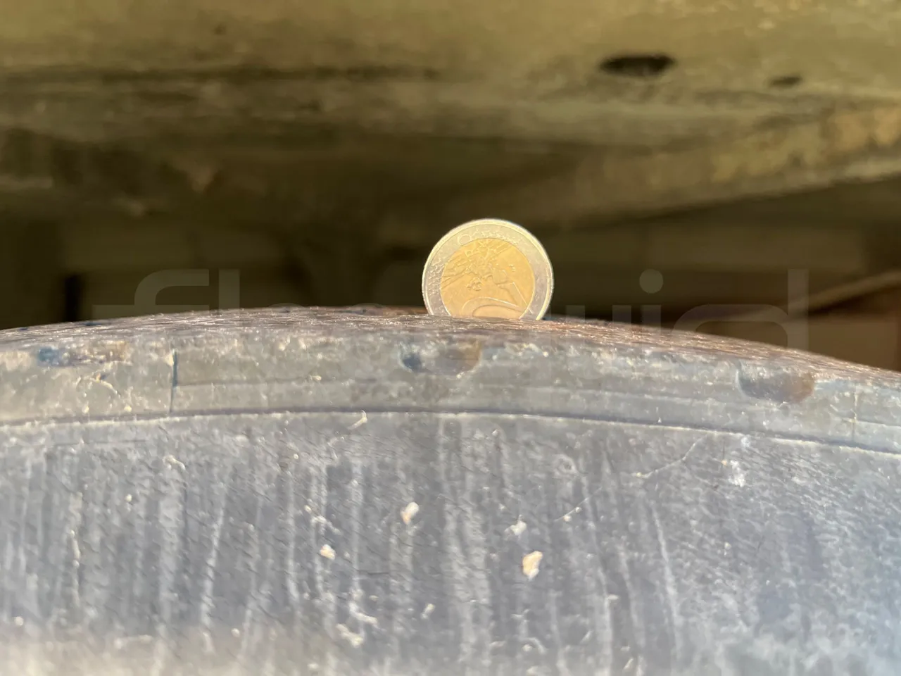 Mercedes-Benz Integro E5 4 - Euro5 - 220kW - 12.140mt - tread condition front tires left