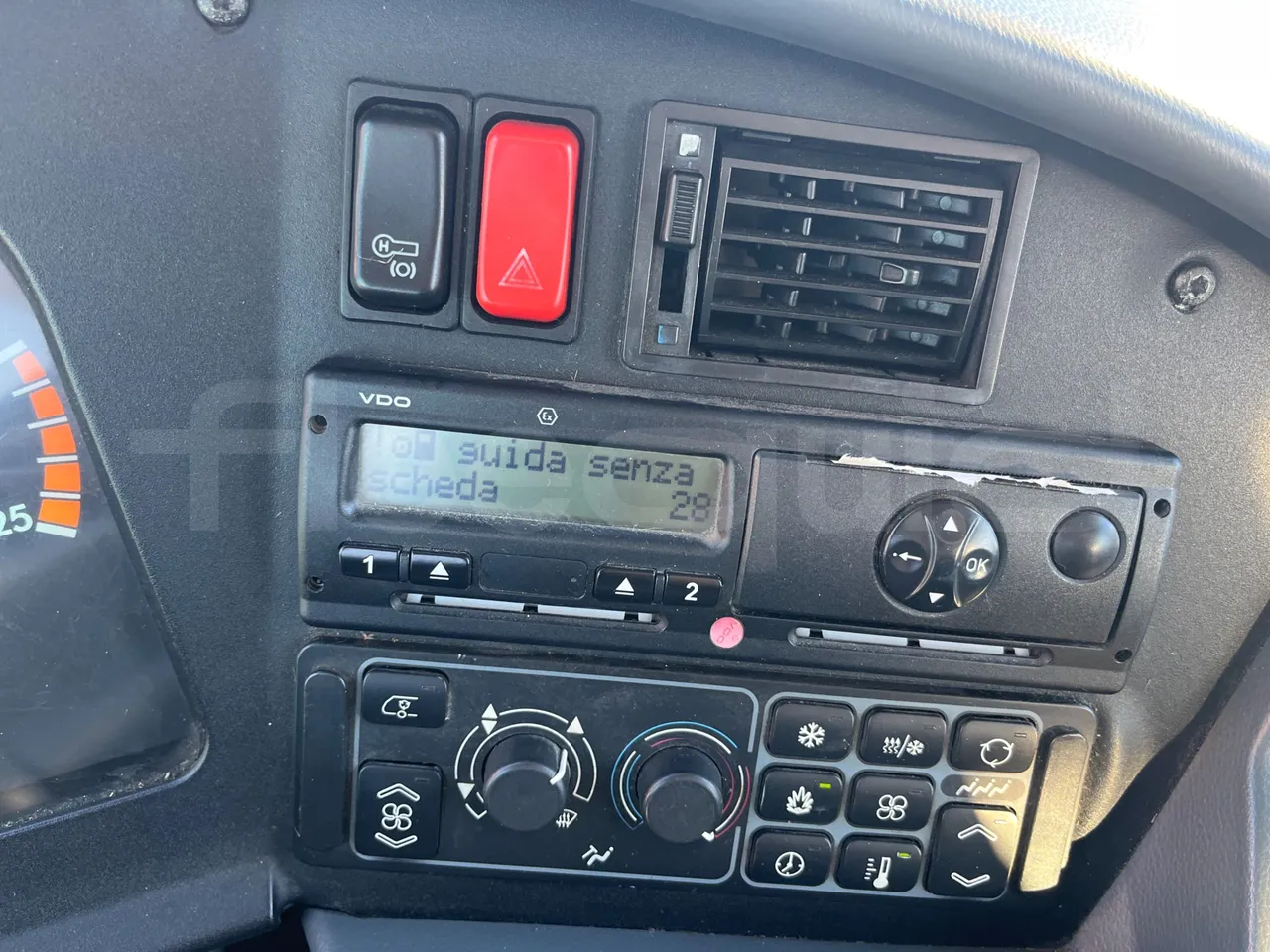 Mercedes-Benz Integro E5 4 - Euro5 - 220kW - 12.140mt - Tachograph