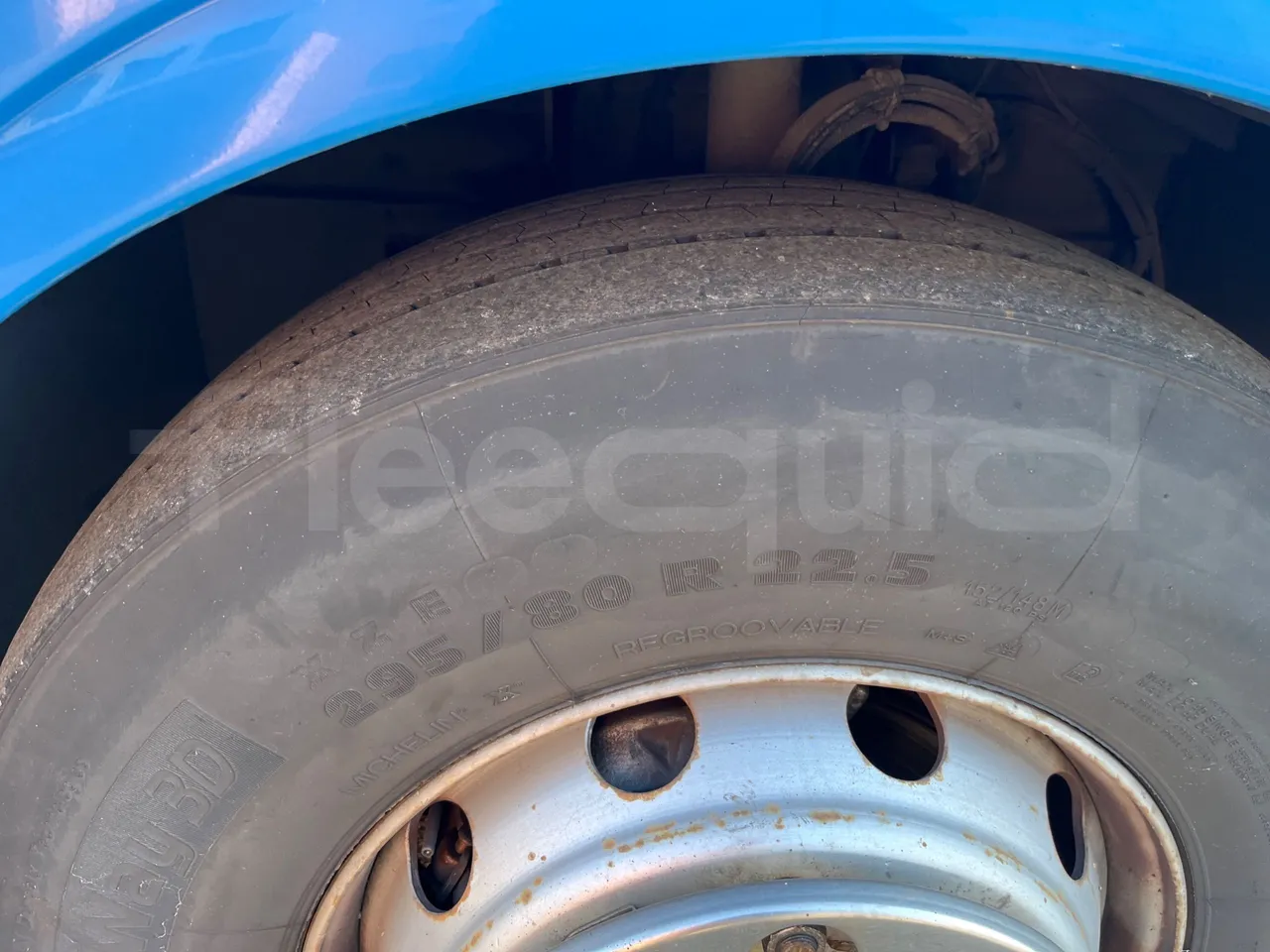 Mercedes-Benz Integro E5 4 - Euro5 - 220kW - 12.140mt - front left tire measurements