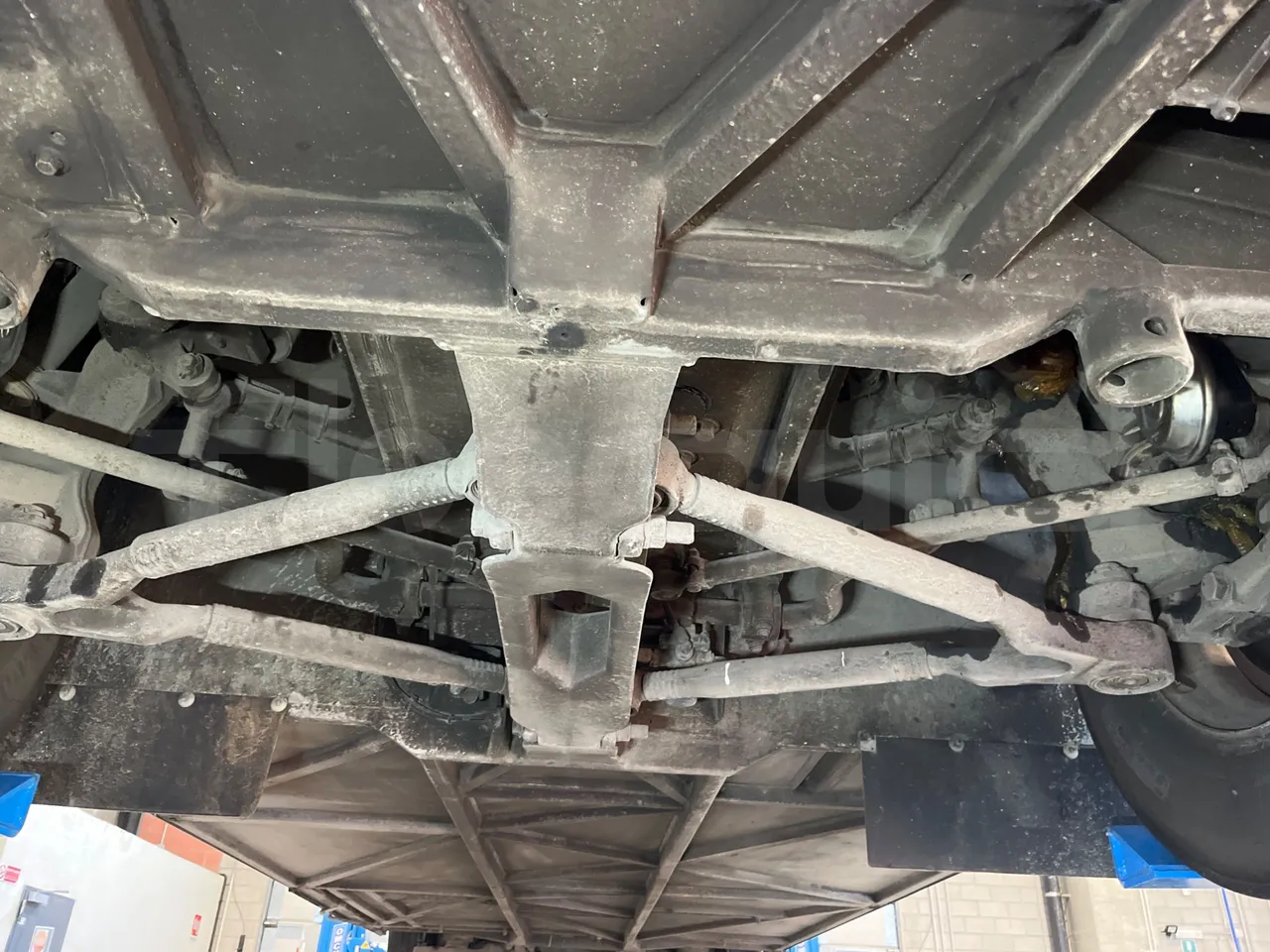 Mercedes-Benz Integro E5 4 - Euro5 - 220kW - 12.140mt - front axle central