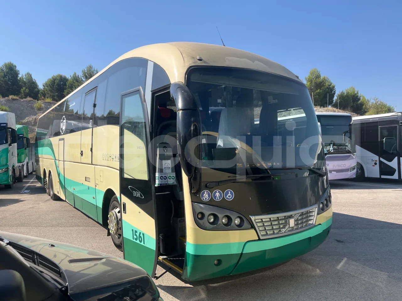 Volvo B12B 6X2 - EUR4 - 338kW -14.995m - engine plate photo