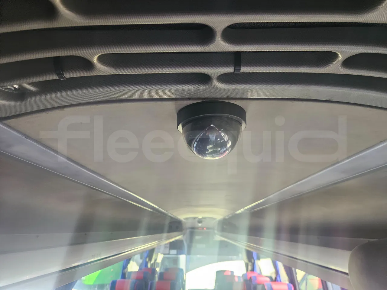 Volvo B12B 6X2 - EUR4 - 338kW -14.995m - camera accessories photo