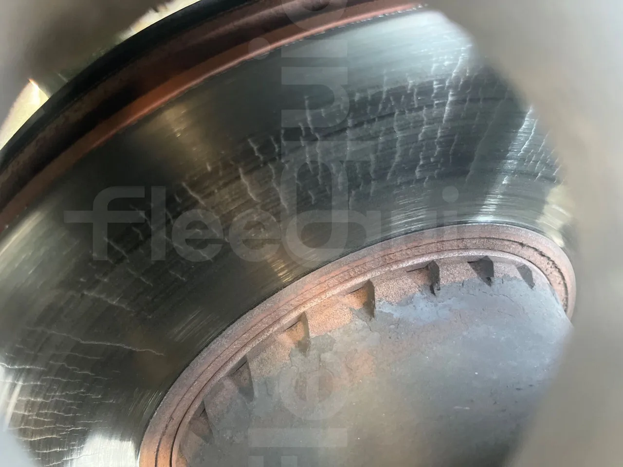 Volvo B12B 6X2 - EUR4 - 338kW -14.995m - front shock absorbers right