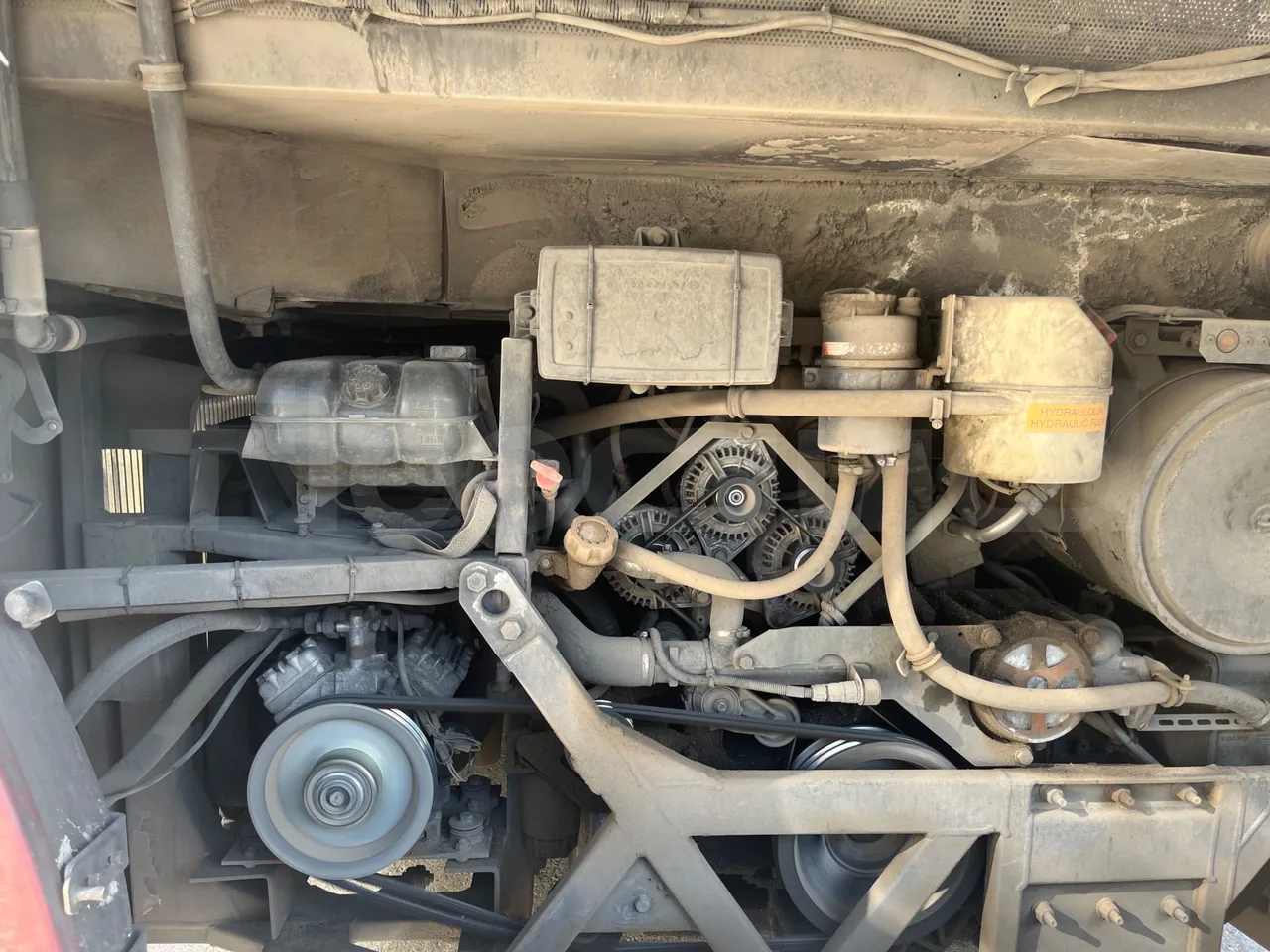 Volvo B12B 6X2 - EUR4 - 338kW -14.995m - internal frame rust check