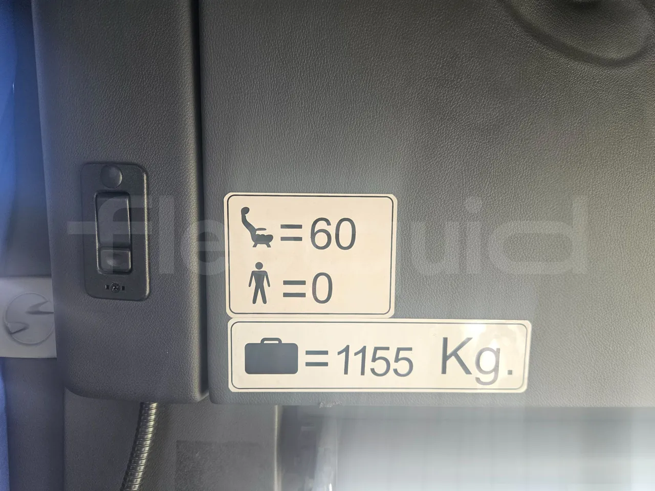 Volvo B12B 6X2 - EUR4 - 338kW -14.995m - seat plate photo
