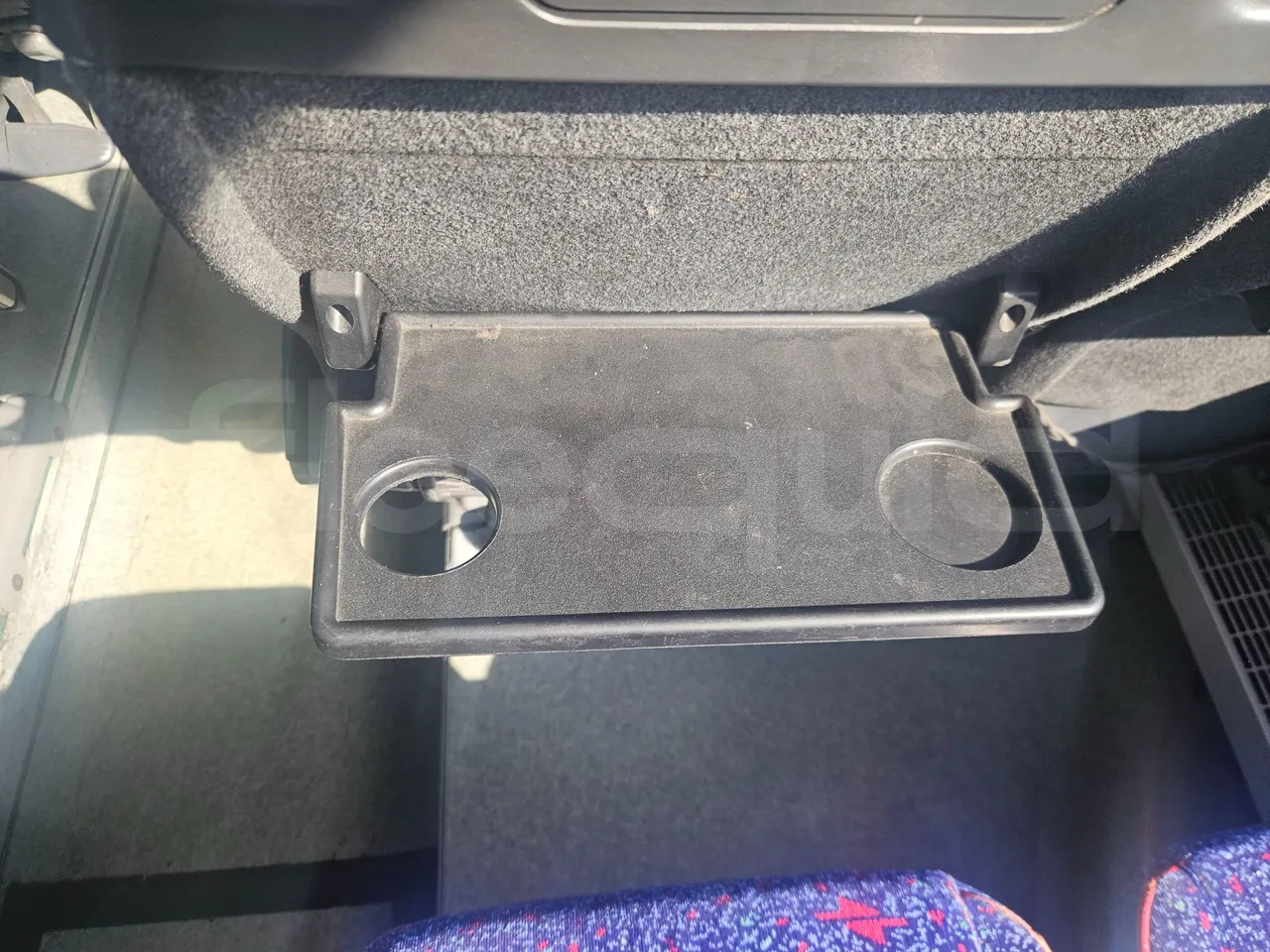 Volvo B12B 6X2 - EUR4 - 338kW -14.995m - table detail photo