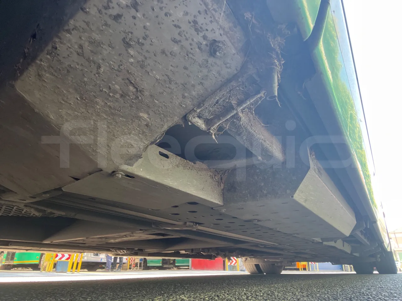 Iveco Citelis - front brake calipers left