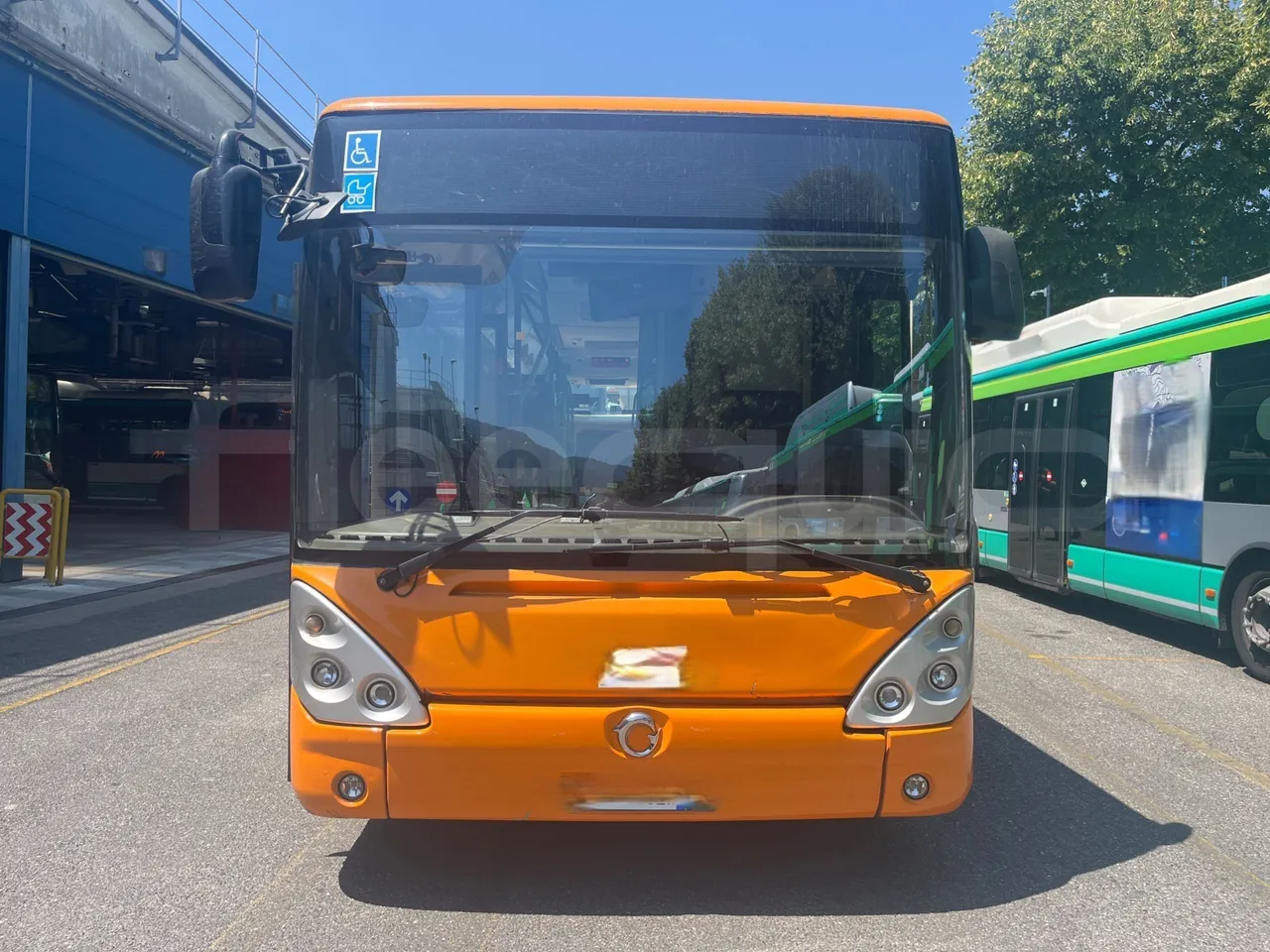Iveco Citelis - front photo