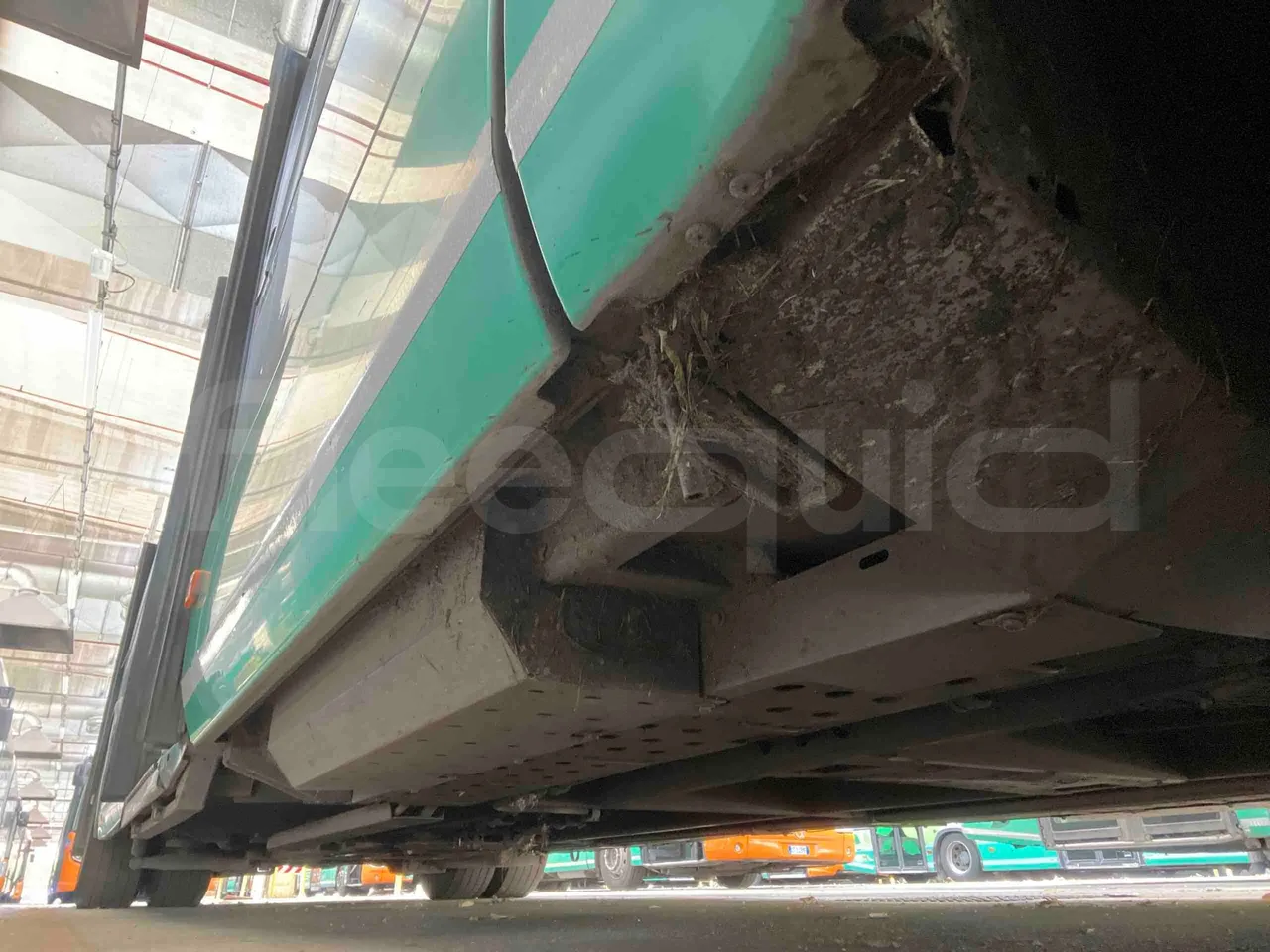 Iveco Citelis - front axle right side