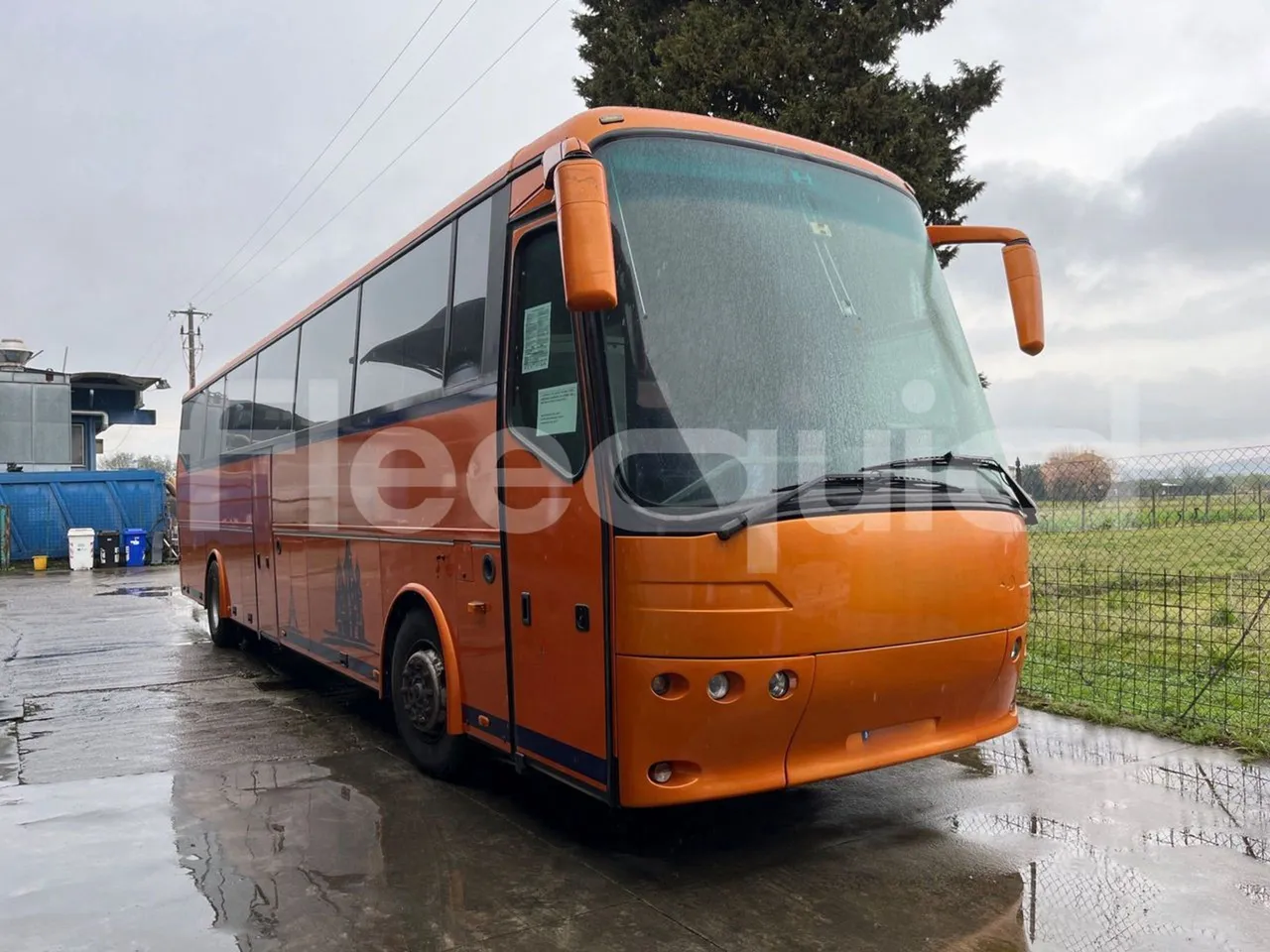 Bova B V Futura FHD F13 FHD 13.380 - Euro3 - 280kW - 12.700mt - Base cover photo