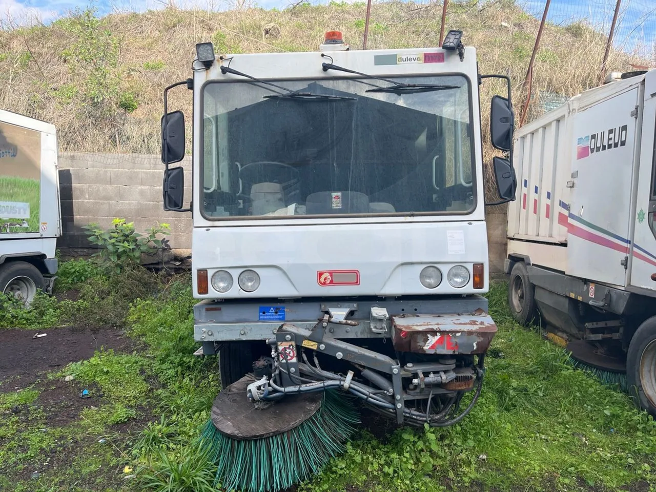 Dulevo 5011 107kW - 5.920mt - front photo