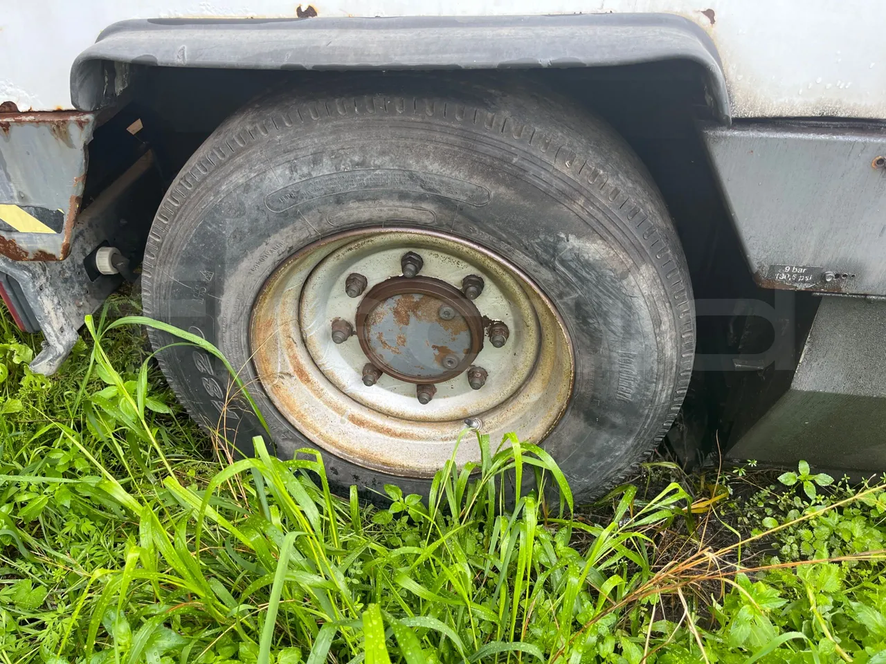 Dulevo 5011 107kW - 5.920mt - rear left tire photo