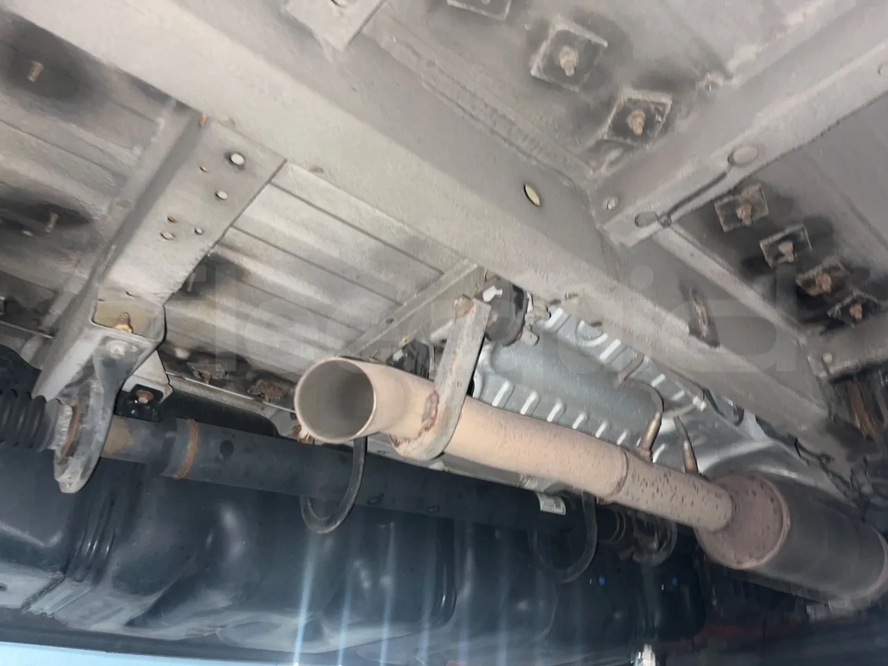 Mercedes-Benz Sprinter 906BB50  - Euro6 - 140kW - 7.360mt - exhaust photo