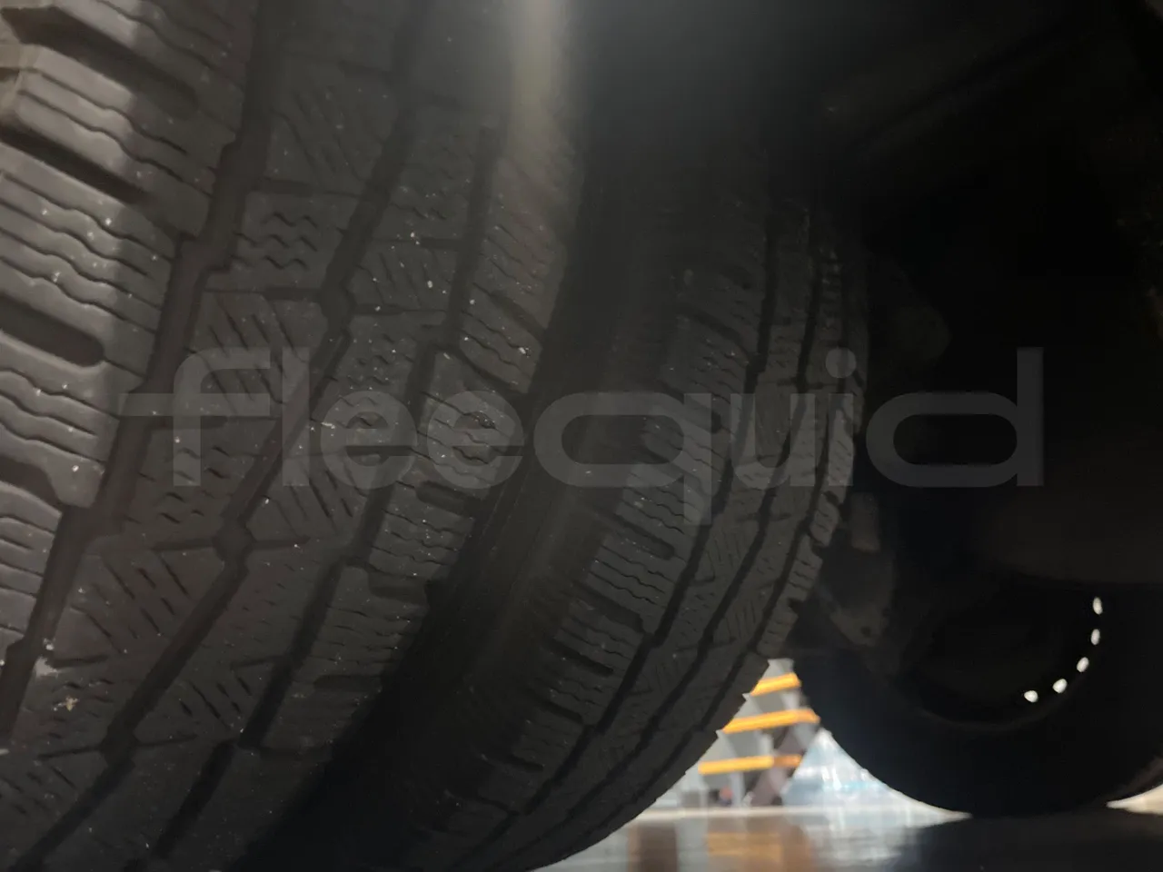 Mercedes-Benz Sprinter 906BB50  - Euro6 - 140kW - 7.360mt - tread condition second axle tires right