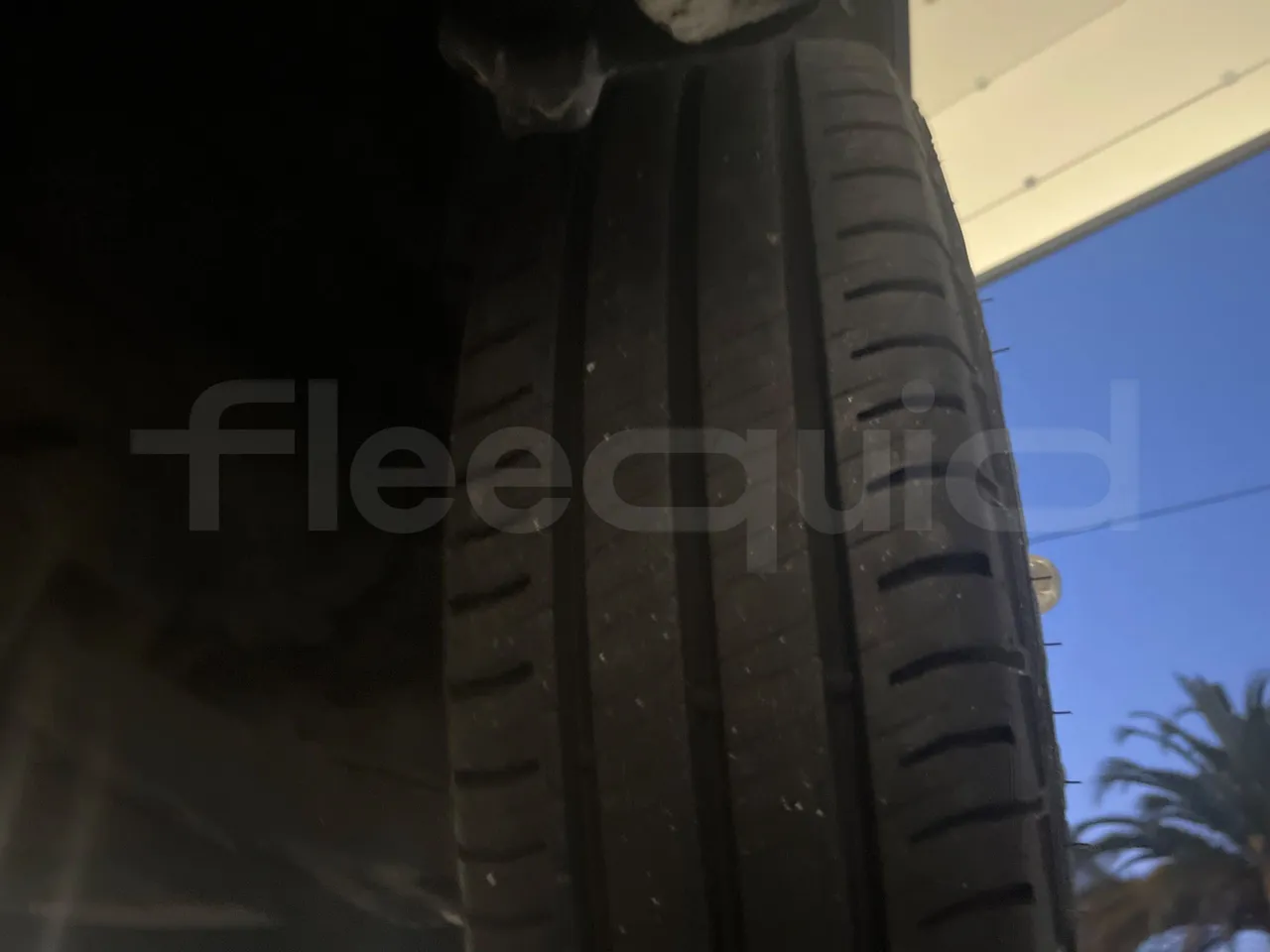 Mercedes-Benz Sprinter 906BB50  - Euro6 - 140kW - 7.360mt - tread condition third axle tires right