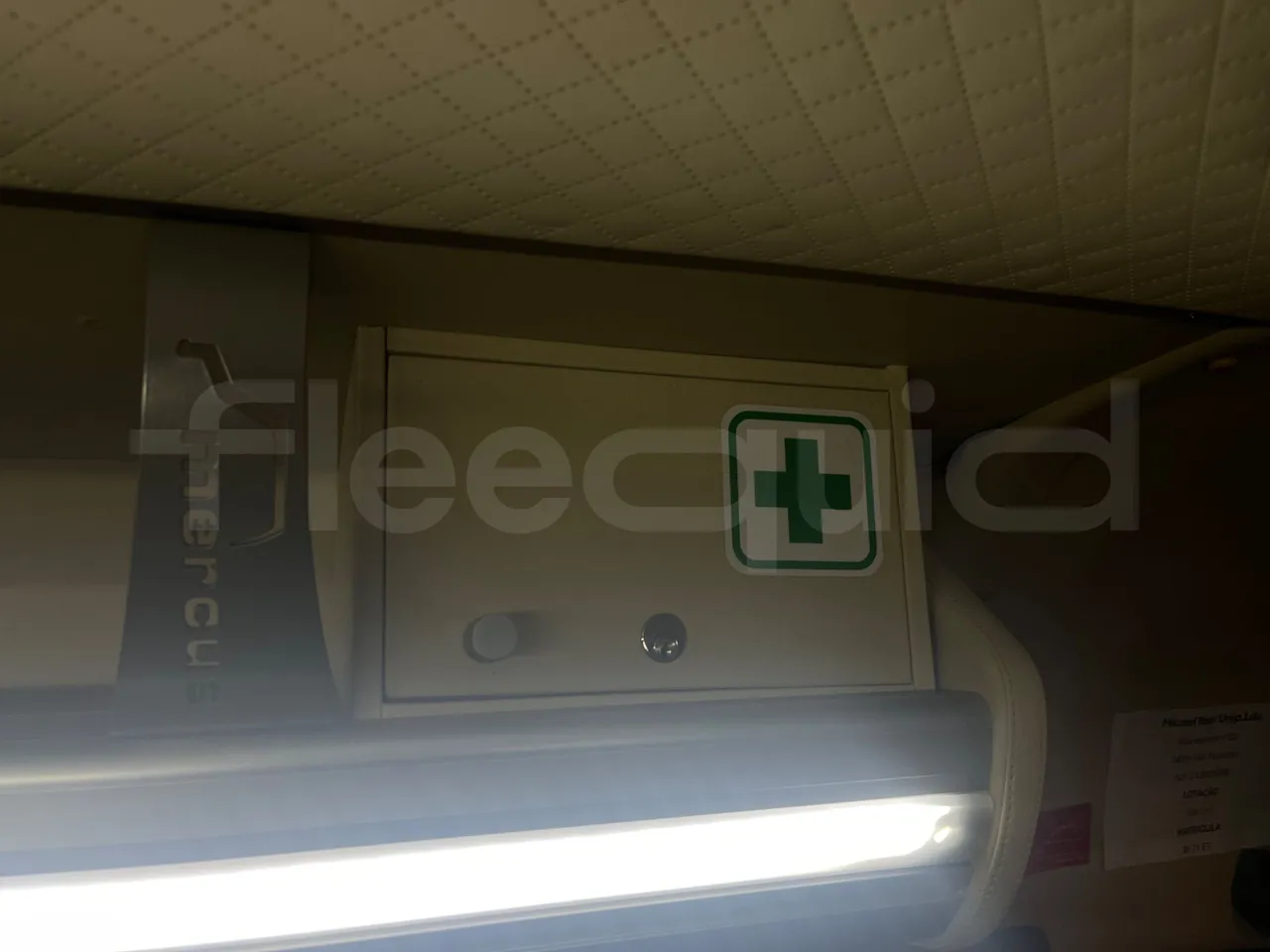 Mercedes-Benz Sprinter 906BB50  - Euro6 - 140kW - 7.360mt - overhead compartments photo