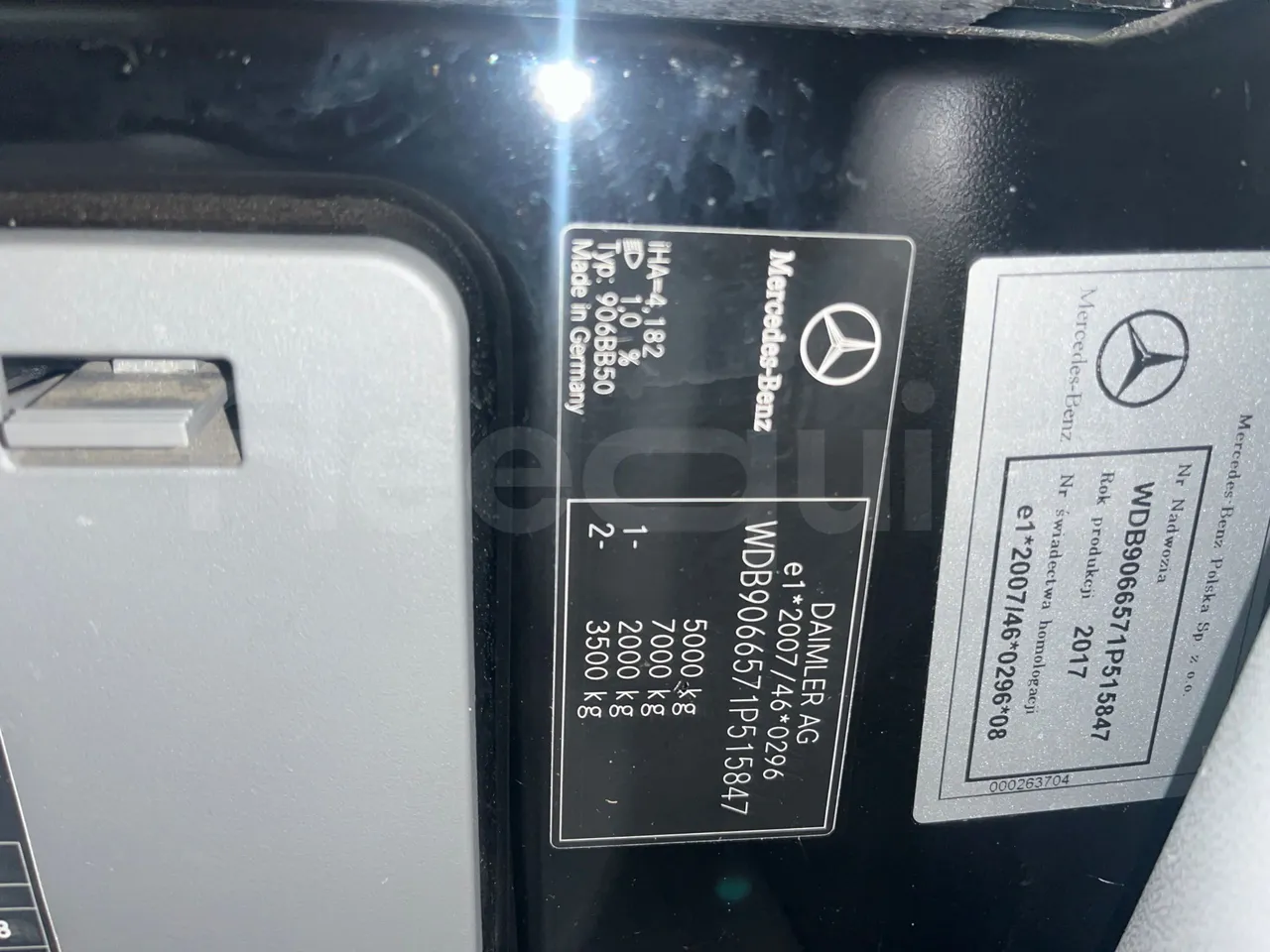 Mercedes-Benz Sprinter 906BB50  - Euro6 - 140kW - 7.360mt - vehicle plate photo