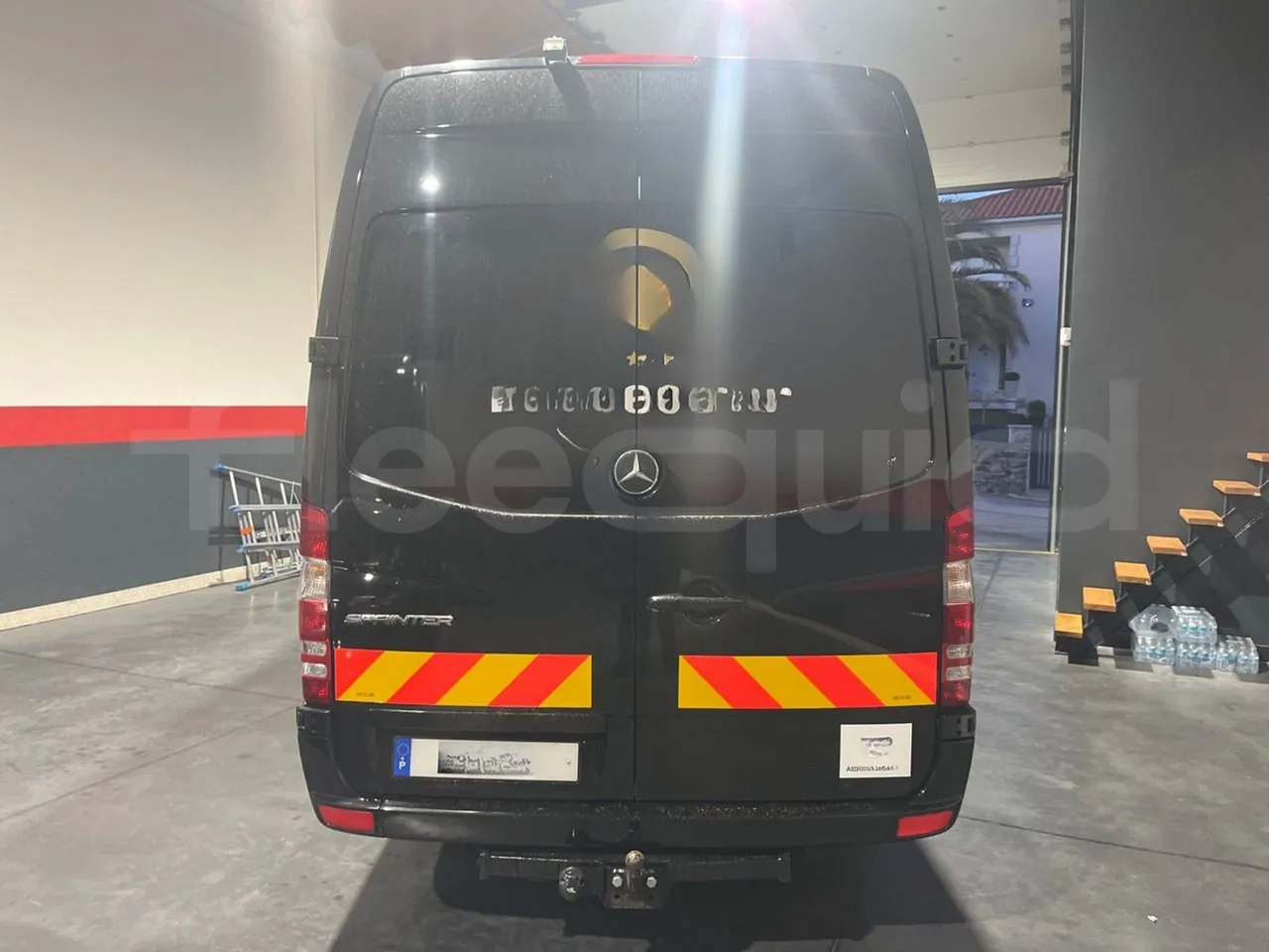 Mercedes-Benz Sprinter 906BB50  - Euro6 - 140kW - 7.360mt - rear hatch closed