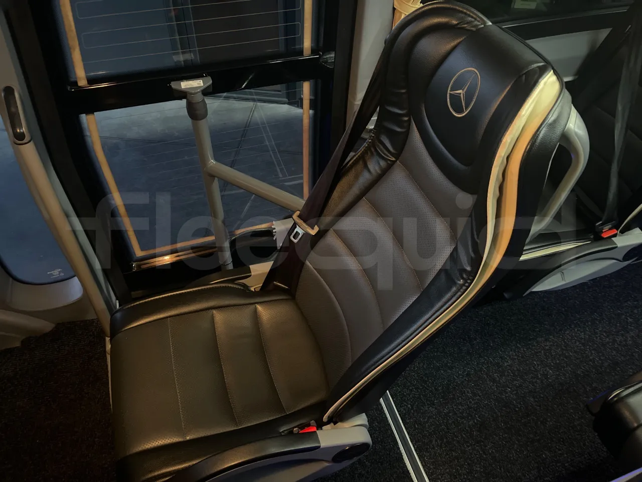 Mercedes-Benz Sprinter 906BB50  - Euro6 - 140kW - 7.360mt - hostess seat photo