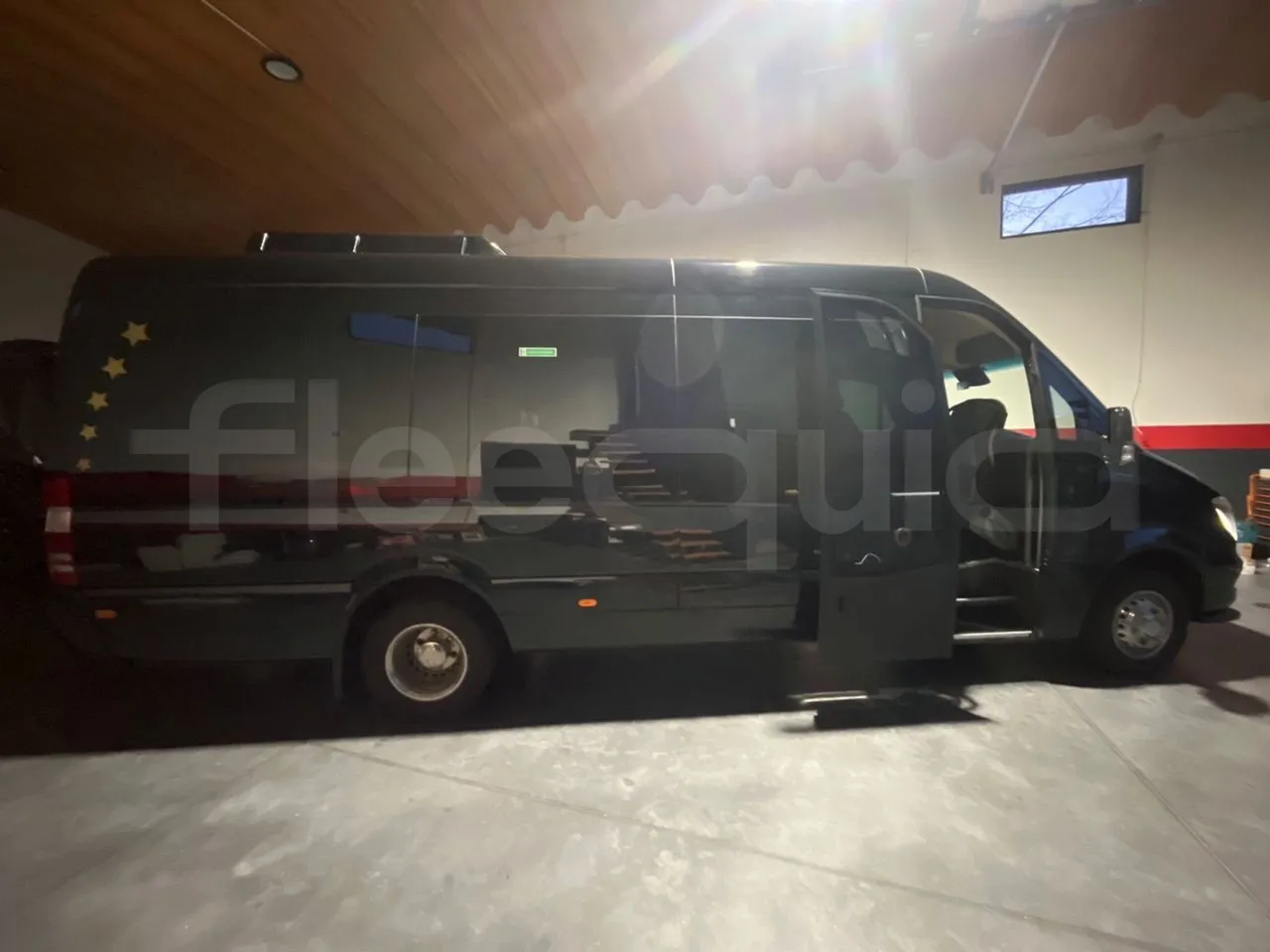 Mercedes-Benz Sprinter 906BB50  - Euro6 - 140kW - 7.360mt - right side doors open