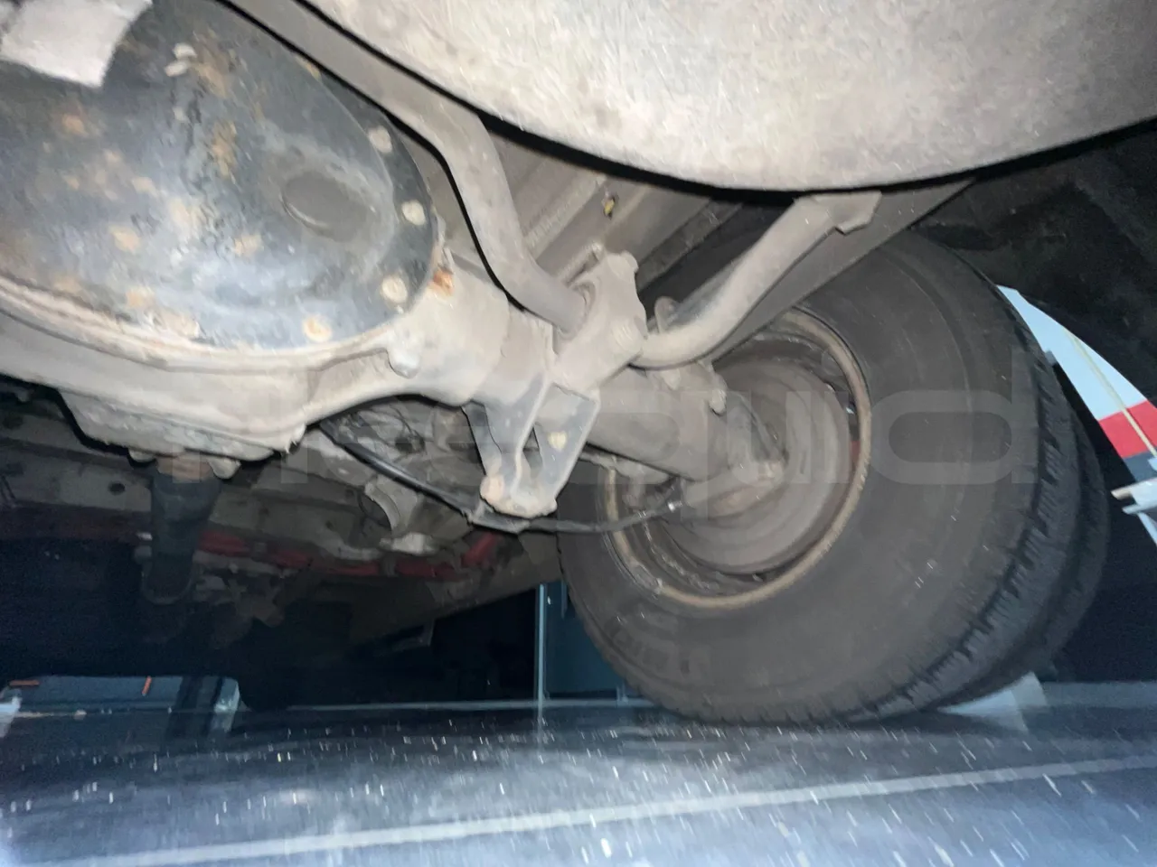 Mercedes-Benz Sprinter 906BB50  - Euro6 - 140kW - 7.360mt - axle 3 right side