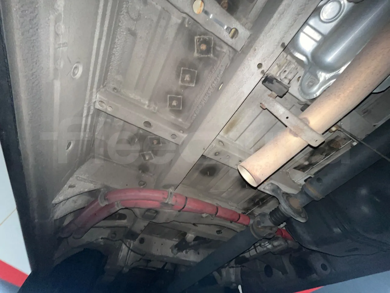 Mercedes-Benz Sprinter 906BB50  - Euro6 - 140kW - 7.360mt - central undercarriage photo