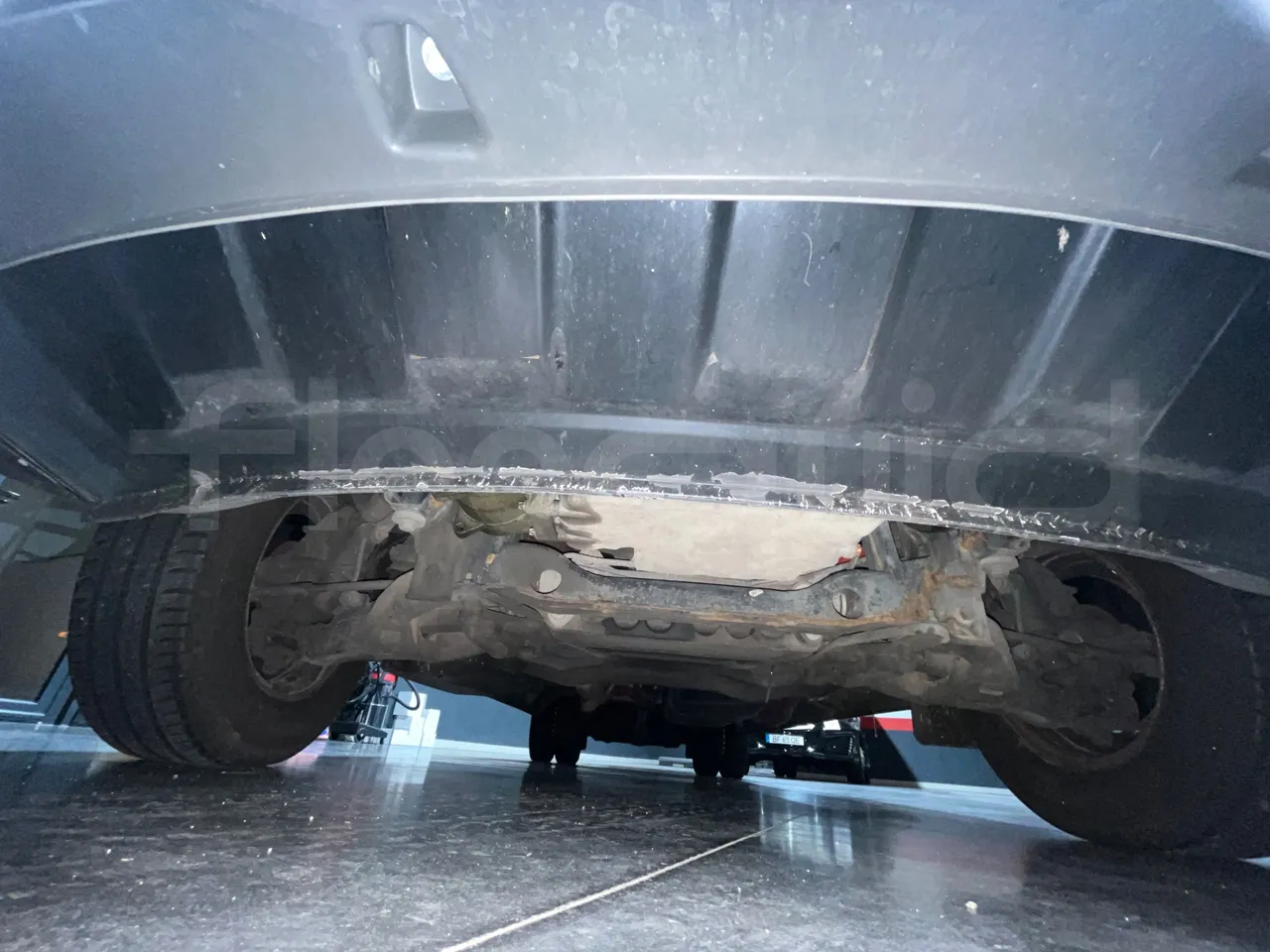 Mercedes-Benz Sprinter 906BB50  - Euro6 - 140kW - 7.360mt - front undercarriage from front