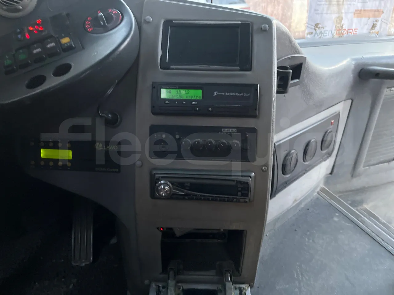 Man 18.410 HOCL 18.410 HOCL/R - Euro 4 - 301 kW - 12.9mt - radio accessories photo