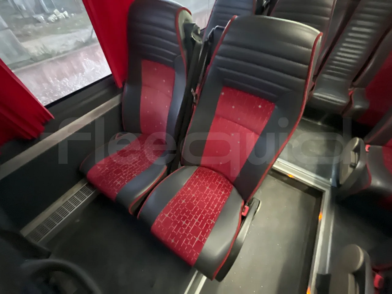 Man 18.410 HOCL 18.410 HOCL/R - Euro 4 - 301 kW - 12.9mt - single seat detail