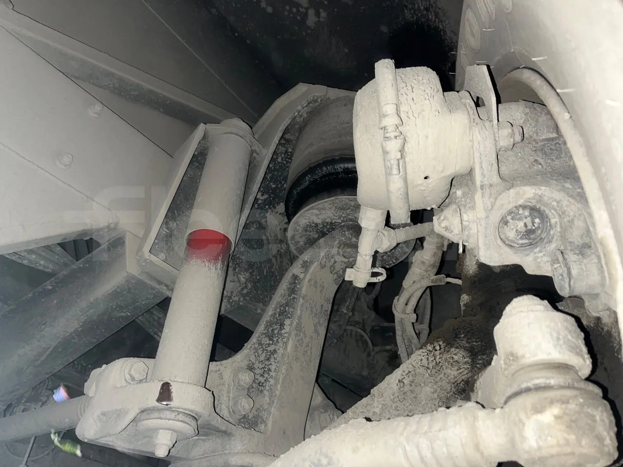 Man 18.410 HOCL 18.410 HOCL/R - Euro 4 - 301 kW - 12.9mt - front shock absorbers right