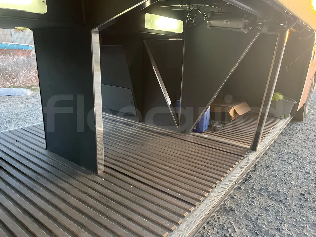 Man 18.410 HOCL 18.410 HOCL/R - Euro 4 - 301 kW - 12.9mt - internal frame rust check