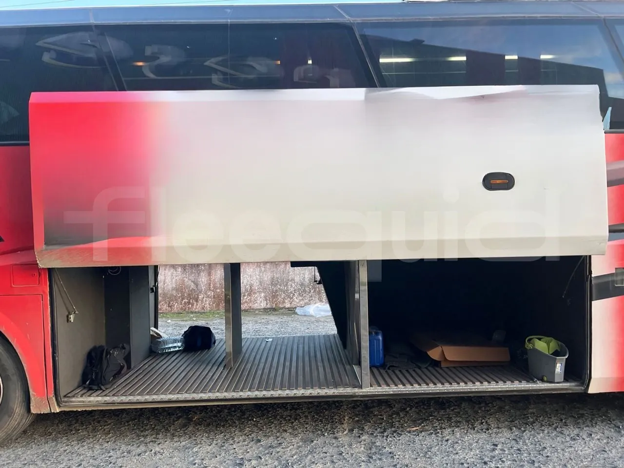 Man 18.410 HOCL 18.410 HOCL/R - Euro 4 - 301 kW - 12.9mt - luggage rack photo