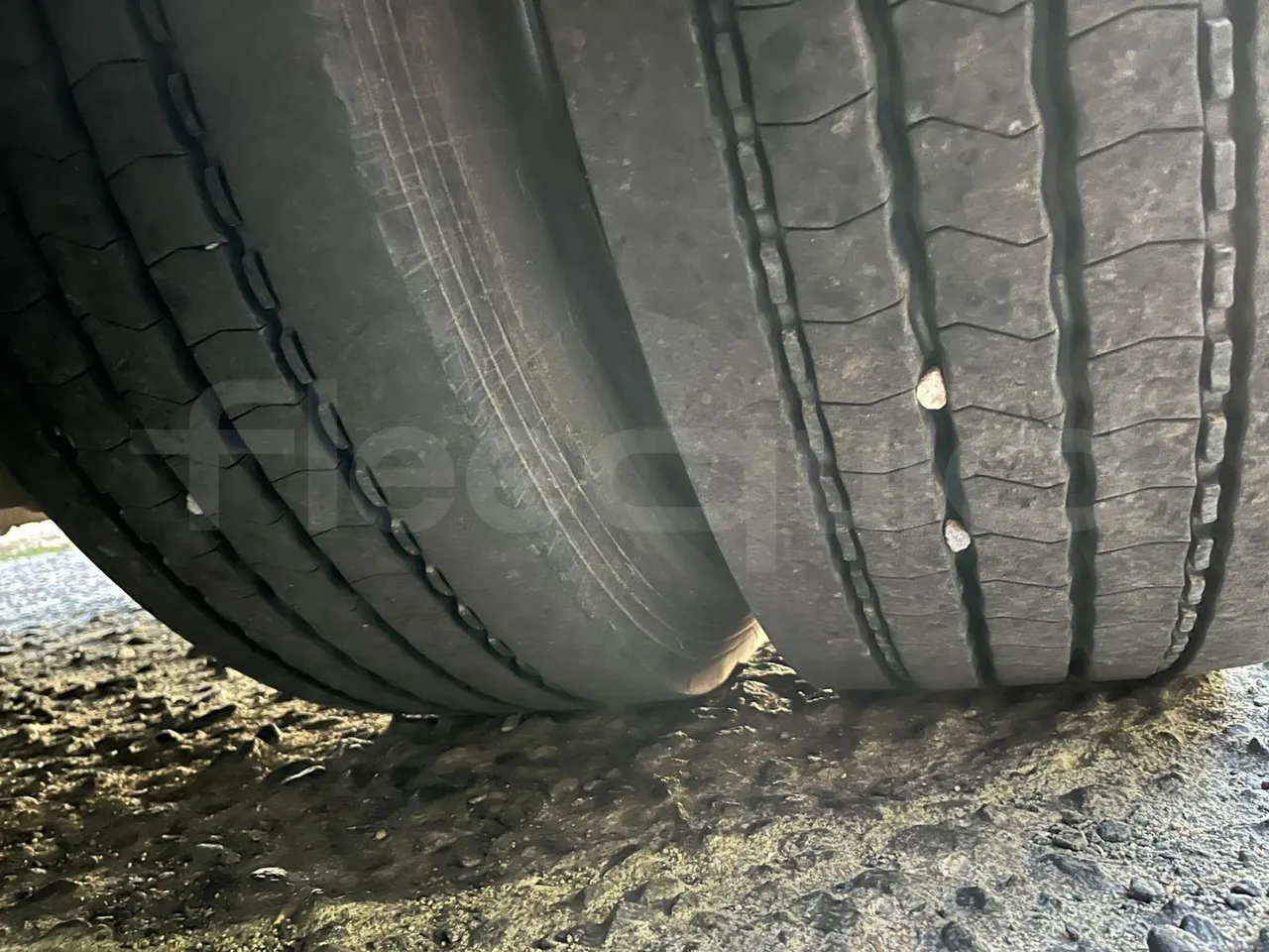 Man 18.410 HOCL 18.410 HOCL/R - Euro 4 - 301 kW - 12.9mt - tread condition second axle tires left