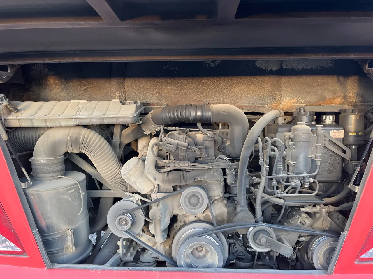 Man 18.410 HOCL 18.410 HOCL/R - Euro 4 - 301 kW - 12.9mt - rear hatch open