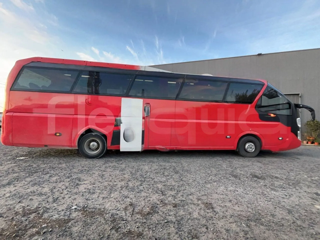 Man 18.410 HOCL 18.410 HOCL/R - Euro 4 - 301 kW - 12.9mt - right side doors open