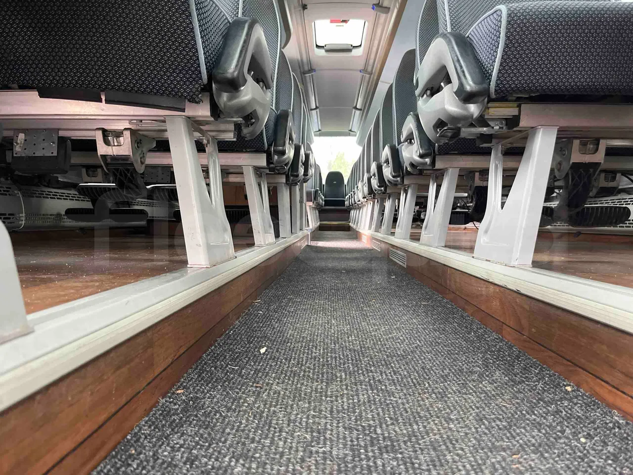 Neoplan Cityliner P14 - EUR6 - 294kW - 12.240m - seat brackets photo