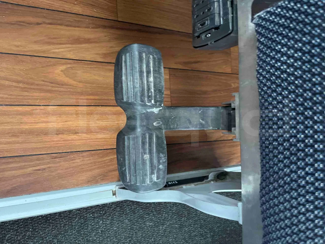 Neoplan Cityliner P14 - EUR6 - 294kW - 12.240m - footrest detail photo