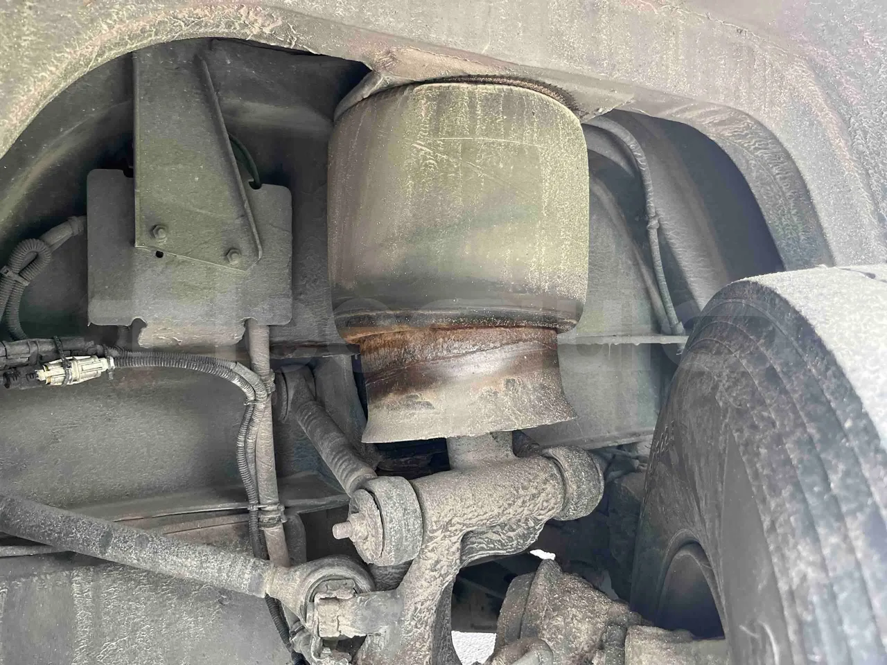 Neoplan Cityliner P14 - EUR6 - 294kW - 12.240m - front air springs left