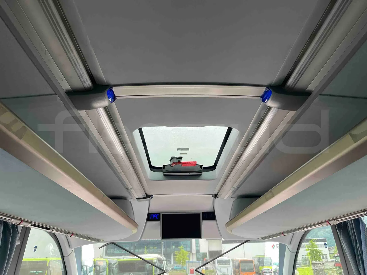 Neoplan Cityliner P14 - EUR6 - 294kW - 12.240m - roof hatch 2